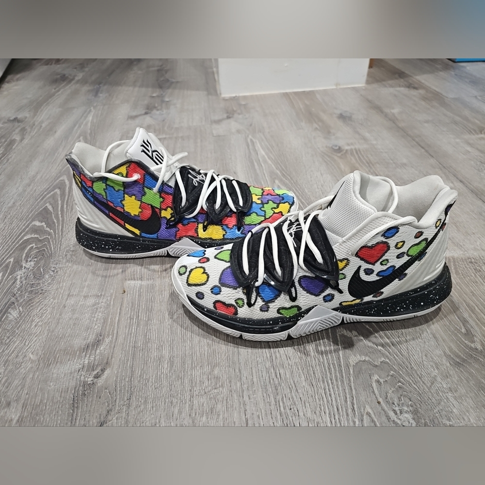Nike Kyrie 5 Unisex Basketball Shoes for Chinese New Year 2019, Size 13, Unlimit